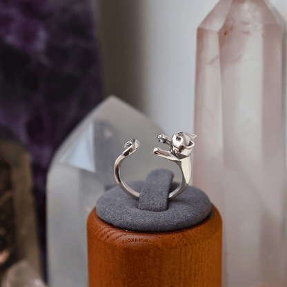 Lily Cat Ring