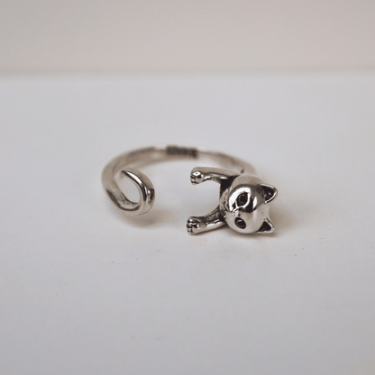 Lily Cat Ring