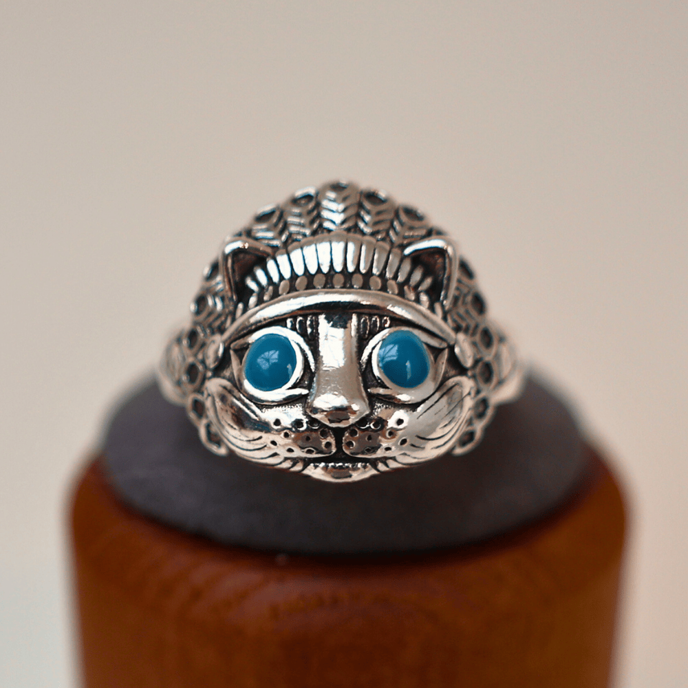 Elizabeth Cat Ring