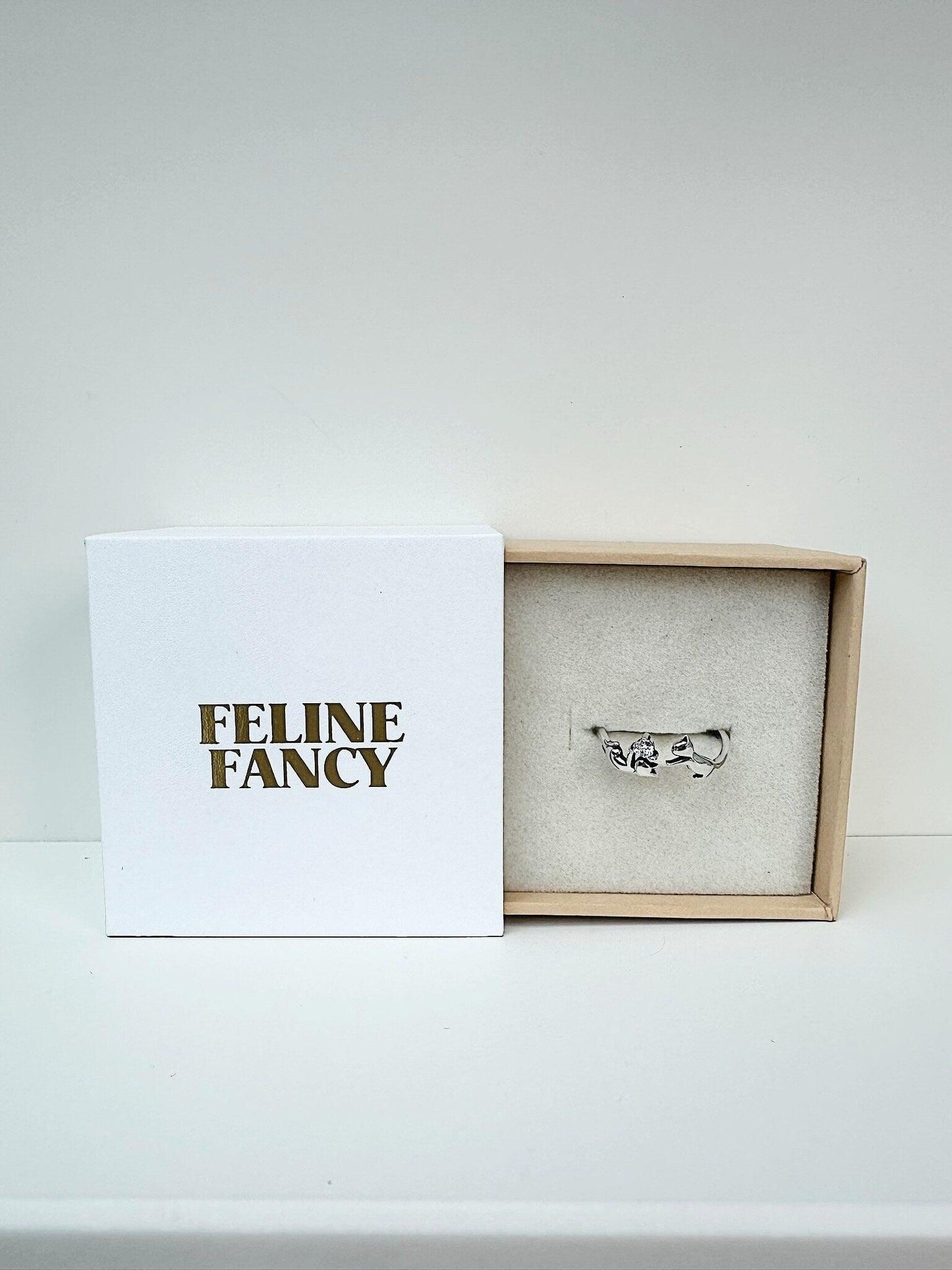 Amore Cat Ring - Feline Fancy