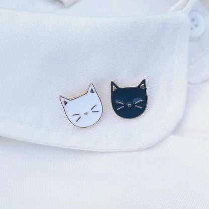 Charming Black Cat Enamel Badge, perfect for decorating bags or jackets.