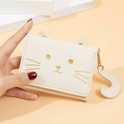 Show your love for cats with this fun, functional Cat Face Purse, ideal for casual outings