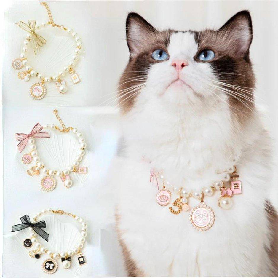 Add a refined touch to your cat's style with the timeless and classy Pearl Cat Collar