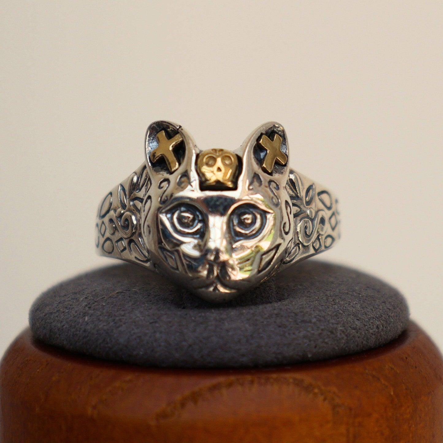 Montagu Cat Ring featuring a refined design with a sleek cat silhouette for an elegant look