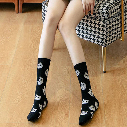 The Black Cat Socks combine comfort with a cute, minimalistic cat design, perfect for cat lovers