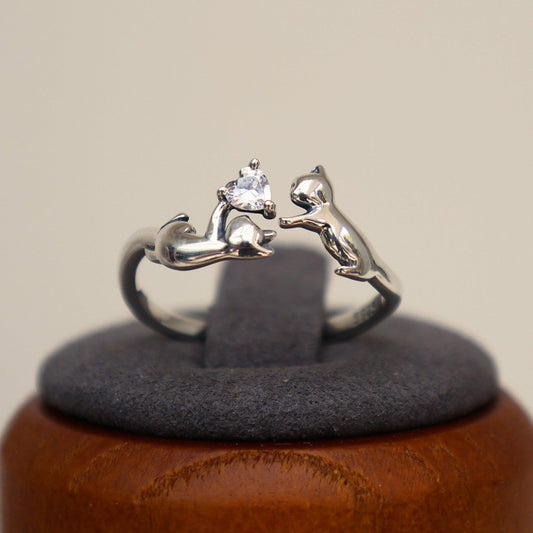 Amore Cat Ring featuring a heart-shaped design with a charming cat motif