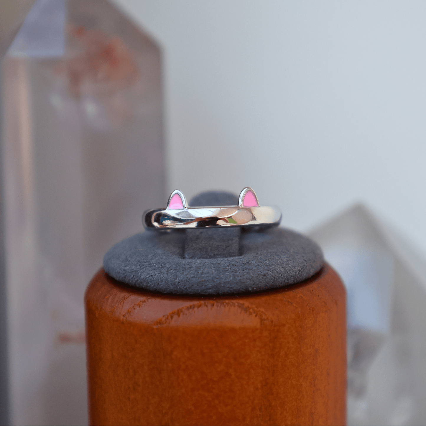 Show your love for cats with this delightful Kitty Ears Cat Ring, ideal for everyday wear