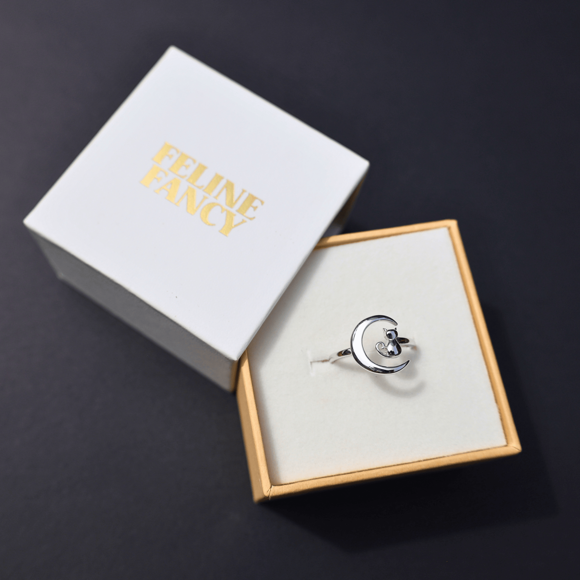 The Luna Cat Ring is a thoughtful gift for those who appreciate both cats and celestial beauty