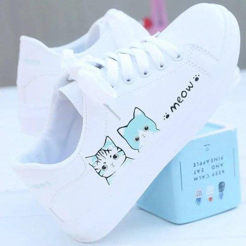 Meow Cat Trainers - Feline Fancy