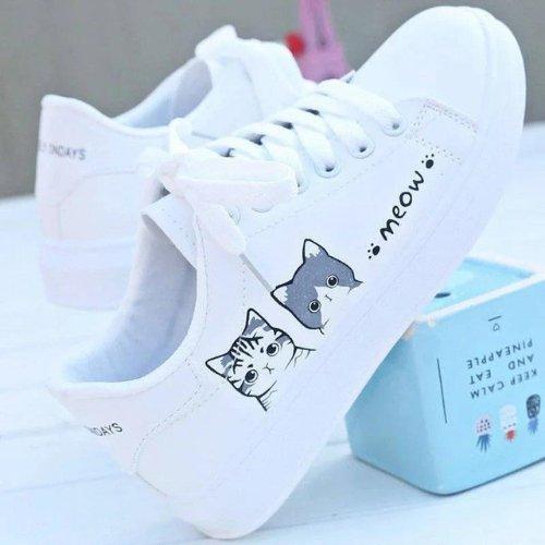 Meow Cat Trainers - Feline Fancy