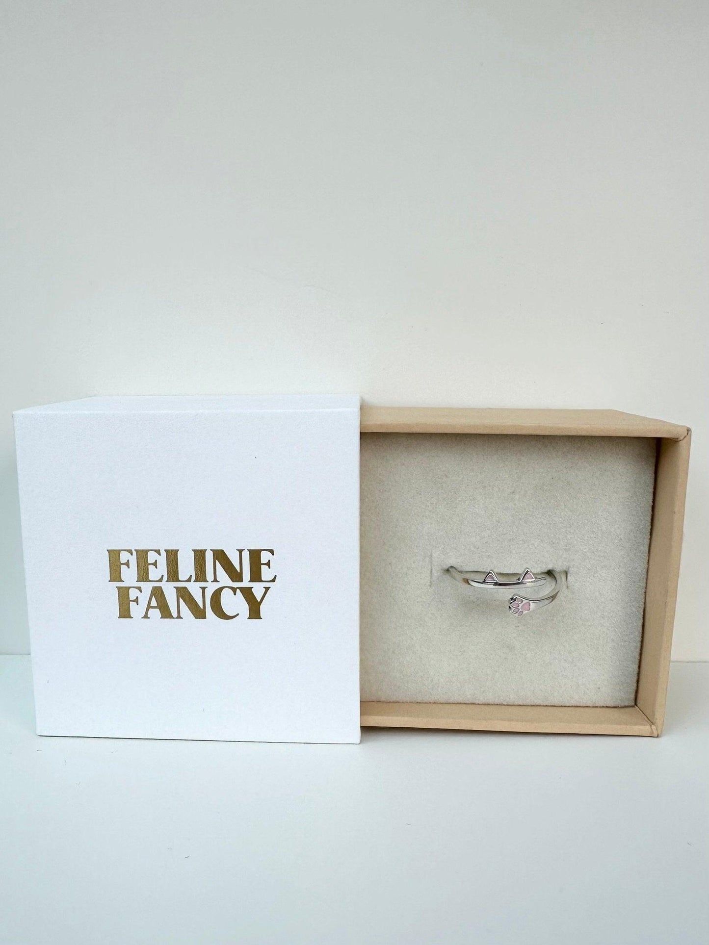 Pawfect Cat Ring - Feline Fancy