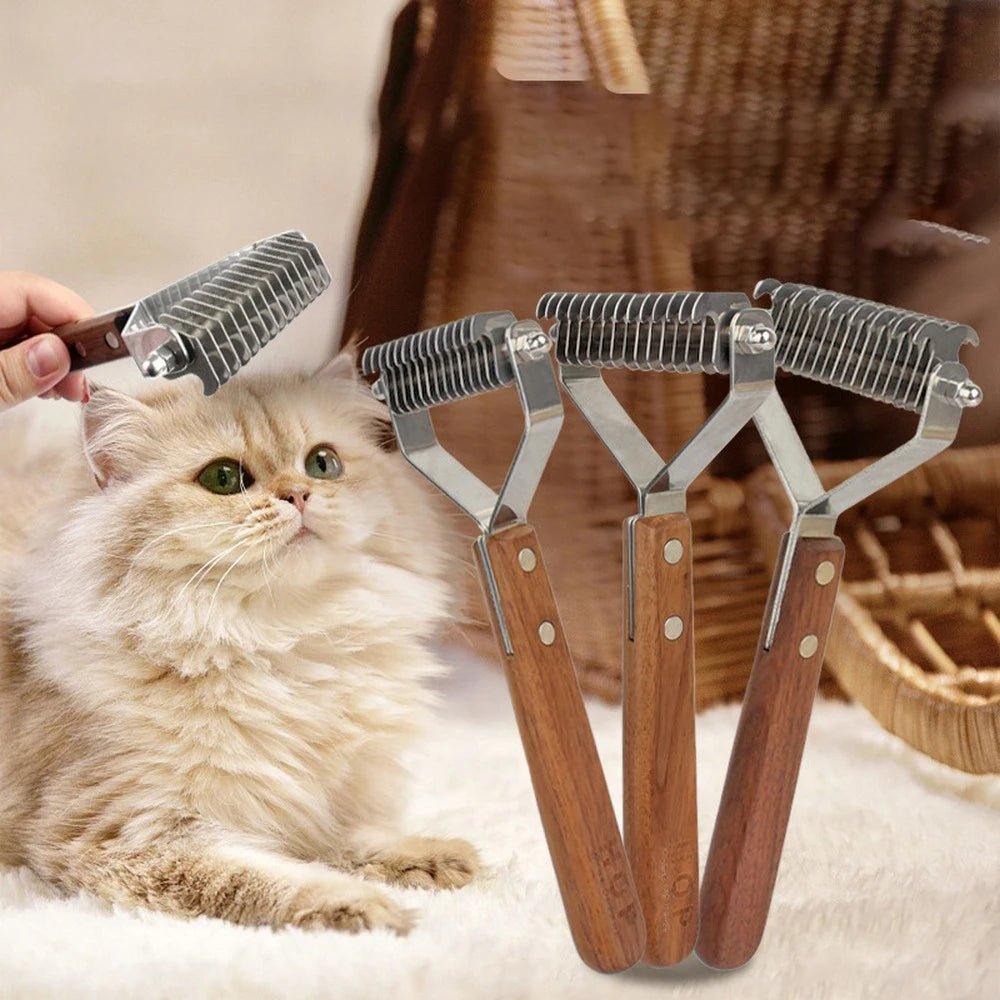 Walnut Knot Comb - Feline Fancy